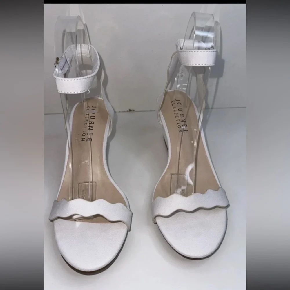 Journee Collection Womens Wedge Heel Loucia White Suede Sandal  Size 10